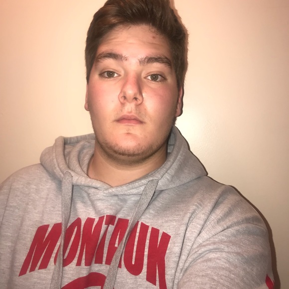 Meet your Posher, Chris - Picture 1 of 1